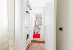 Florence Liona Apartments