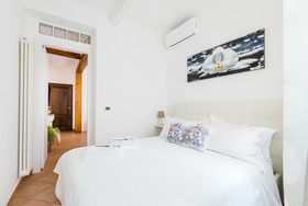 Florence Liona Apartments