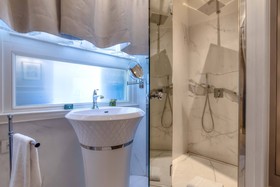 Florence Luxury Suites