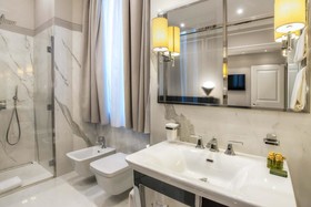 Florence Luxury Suites