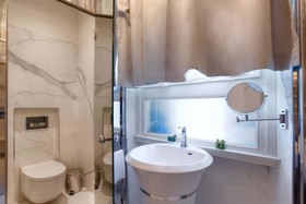 Florence Luxury Suites