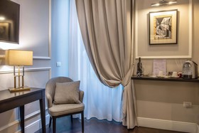 Florence Luxury Suites