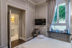 Florence Luxury Suites