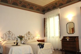 Florence View Apartments