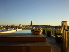 Glance Hotel