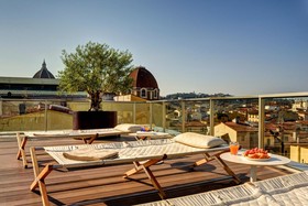 Glance Hotel