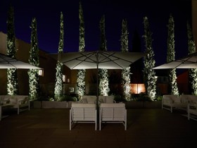 Glance Hotel