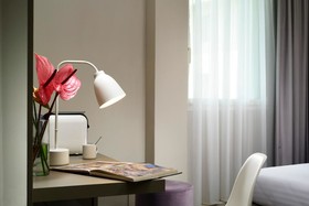 Glance Hotel