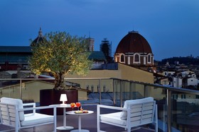 Glance Hotel
