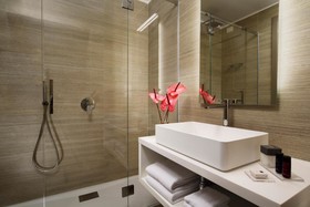 Glance Hotel