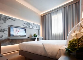 Glance Hotel