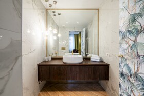 Glimpse Hotel