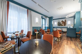 Glimpse Hotel