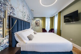 Glimpse Hotel