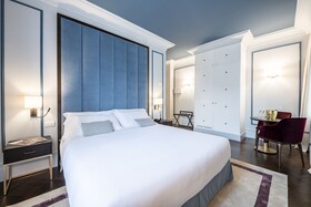 Glimpse Hotel
