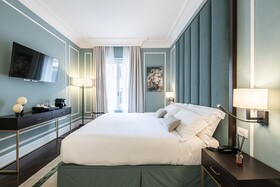 Glimpse Hotel