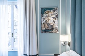 Glimpse Hotel
