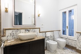 Glimpse Hotel