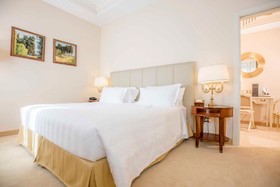 Golden Tower Hotel & Spa