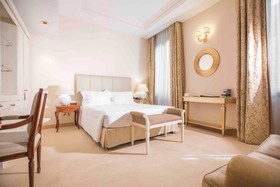 Golden Tower Hotel & Spa
