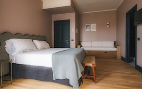 Diplomat Hotel