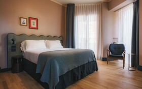 Diplomat Hotel