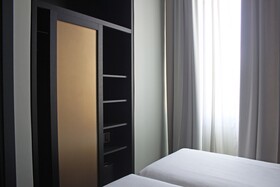 Diplomat Hotel