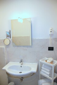 Hotel Luxor Florence