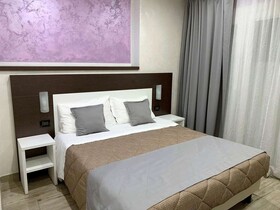 Hotel Luxor Florence