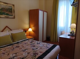 Hotel Maxim Axial