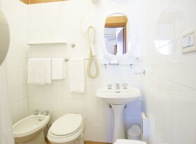 Hotel Maxim Axial