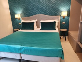 Hotel Maxim Axial