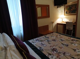 Hotel Maxim Axial