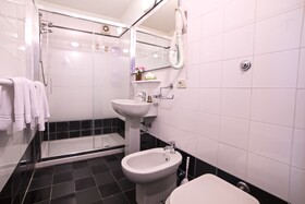 Hotel Maxim Axial
