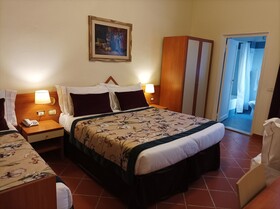 Hotel Maxim Axial
