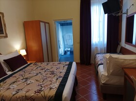 Hotel Maxim Axial
