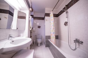 Hotel Maxim Axial