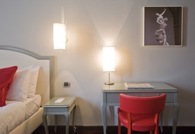 Hotel Rosso 23