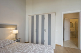 Iris Apartments