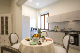 Iris Apartments