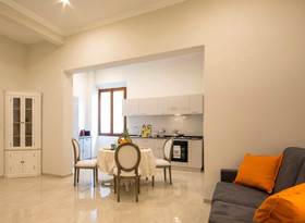 Iris Apartments