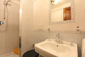 Katti House Bed & Breakfast