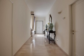 Kometa Suites & Apartments