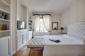 Kometa Suites & Apartments