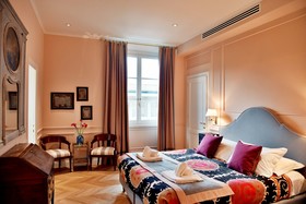La Croce D'oro Apartments