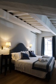 La Croce D'oro Apartments
