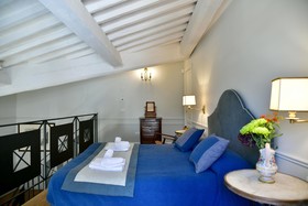 La Croce D'oro Apartments