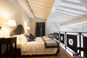 La Croce D'oro Apartments