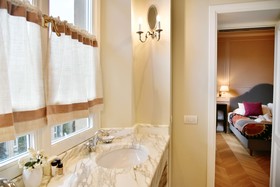 La Croce D'oro Apartments