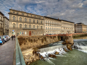 Lungarno Vespucci - trilocale large